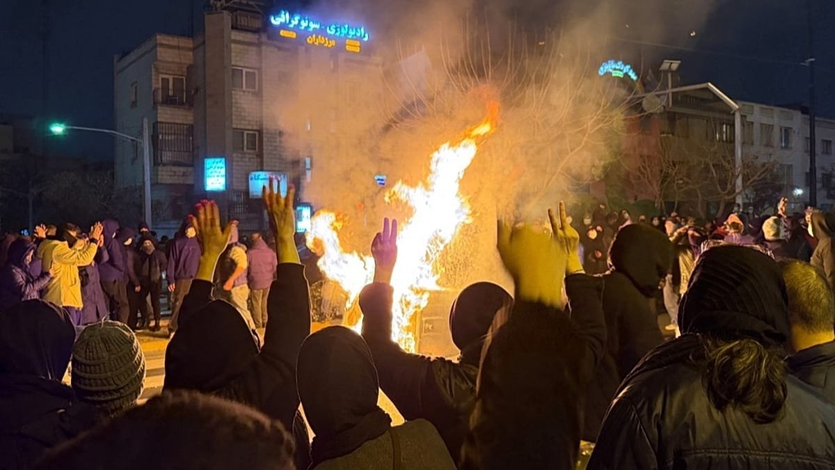 Iran Executions Linked to January Protests Draw New International Alarm supporting editorial view