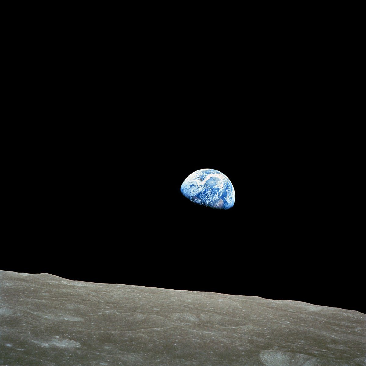 Supporting image for Artemis II Broke NASA’s Streaming Record—What 149 Million Views Reveal